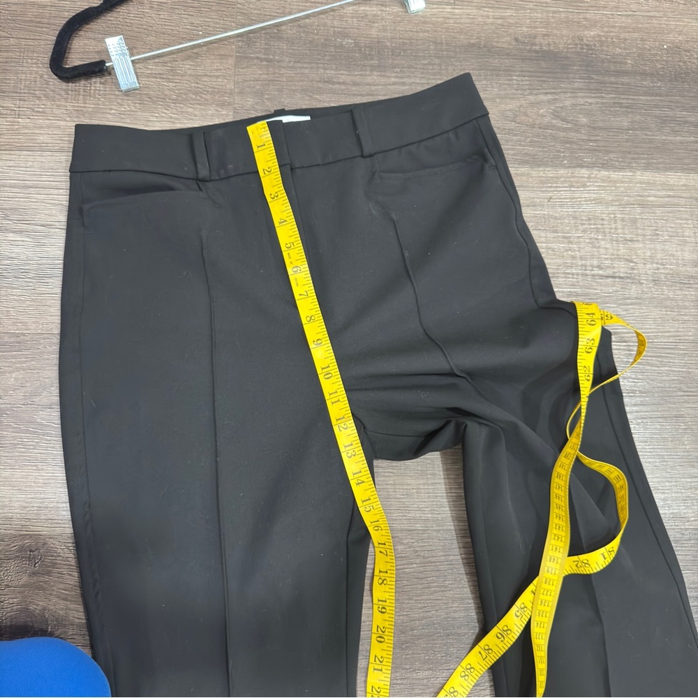 Reiss Claude
High Rise Flared Trousers in Black - Picture 9 of 11